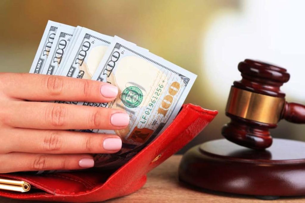 نفقه زن بعد طلاق به چه زنانی تعلق میگیرد؟ نحوه محاسبه و دریافت